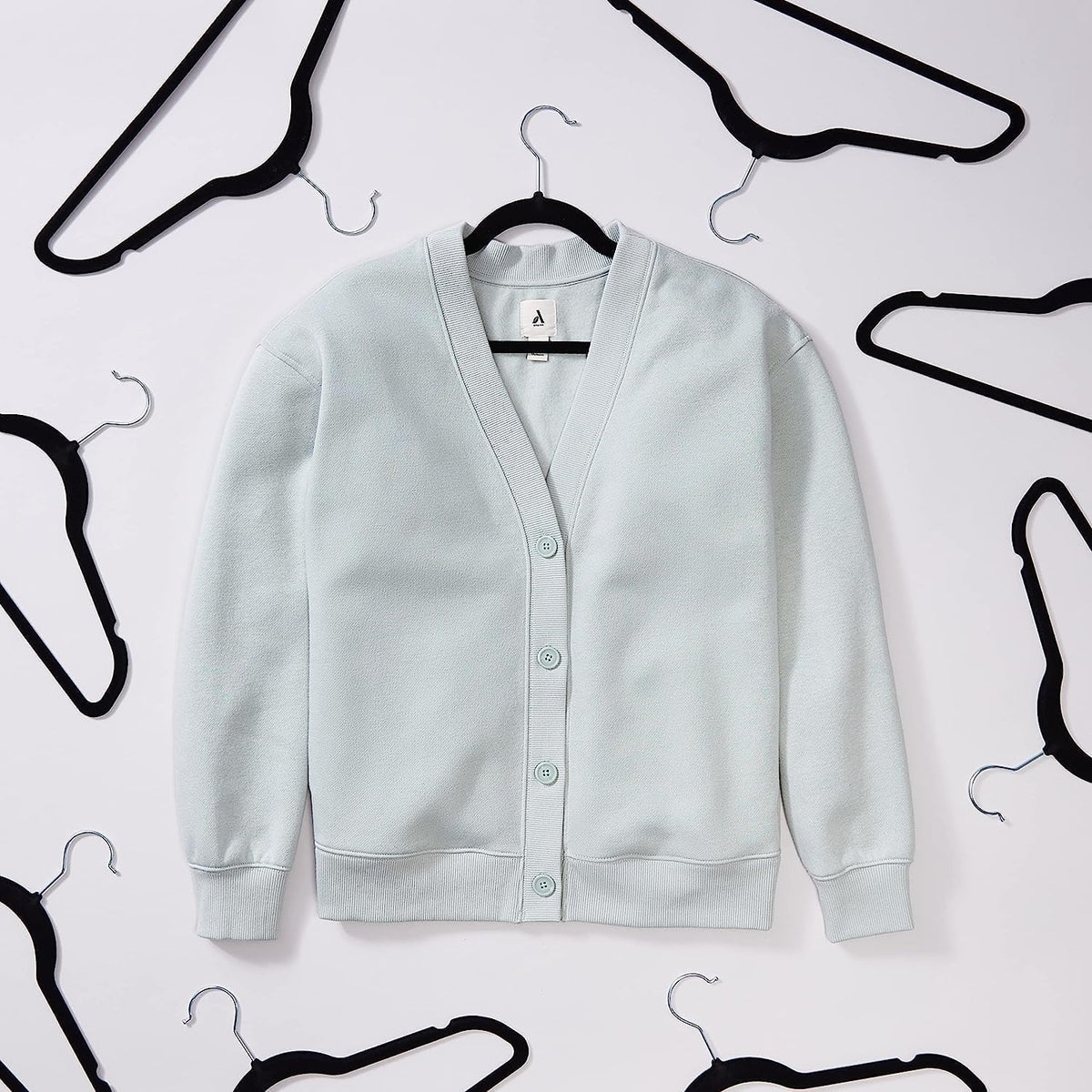 Amazon Basics Slim, Velvet, Non-Slip Clothes Suit Hangers